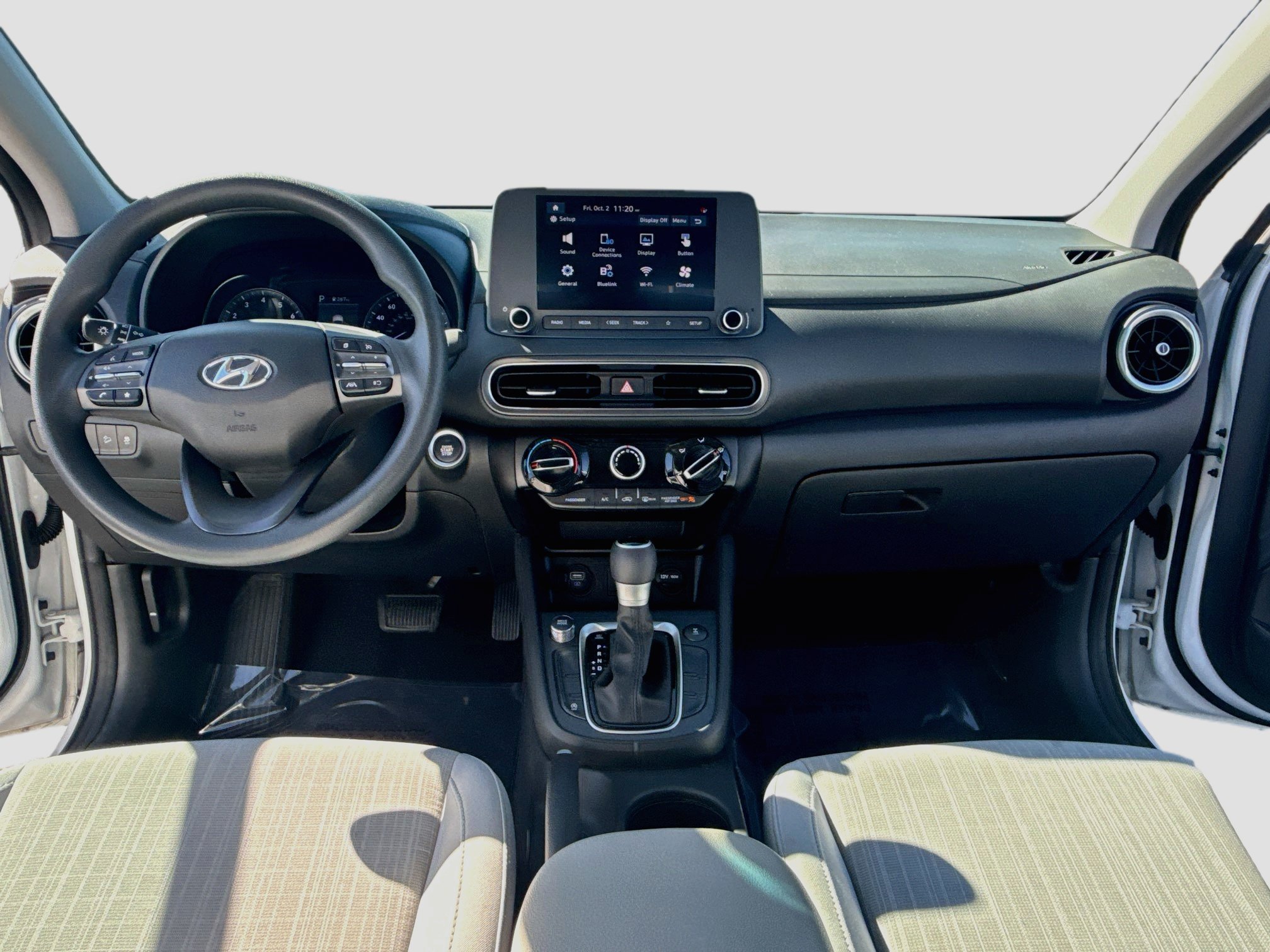 Certified 2023 Hyundai Kona SEL AWD/4WD image 14