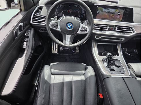 Used 2022 BMW X5 xDrive45e w/ M Sport Package AWD/4WD image 14