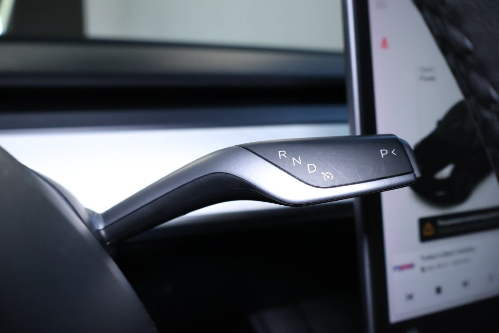 Used 2021 Tesla Model Y Long Range AWD/4WD image 20