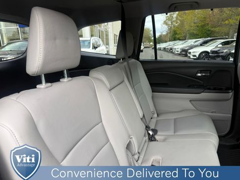 Used 2018 Honda Pilot Touring image 28