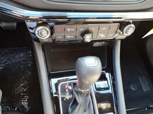 New 2026 Jeep Compass Limited image 23