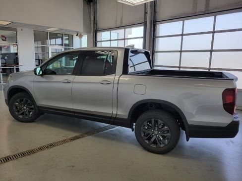 Used 2023 Honda Ridgeline Sport image 21