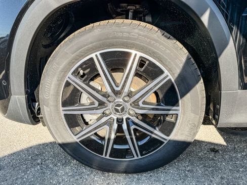 Used 2024 Mercedes-Benz EQB 350 4MATIC SUV image 9