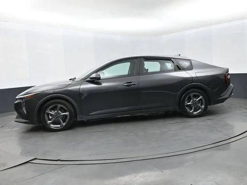 Used 2025 Kia K4 FWD image 5