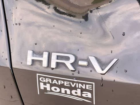 Certified 2025 Honda HR-V LX image 8