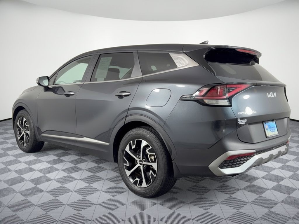Used 2024 Kia Sportage EX FWD image 3