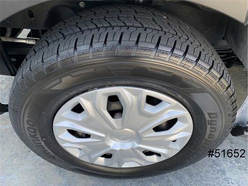 Used 2019 Ford Transit 150 XLT image 24