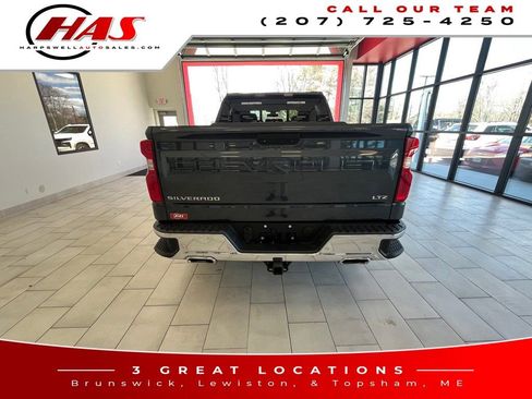 Used 2019 Chevrolet Silverado 1500 LTZ w/ LTZ Premium Package AWD/4WD image 5