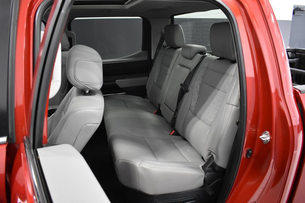 Used 2024 Toyota Tundra Limited AWD/4WD image 31