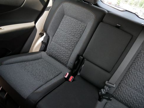 Used 2024 Chevrolet Equinox LT FWD image 12