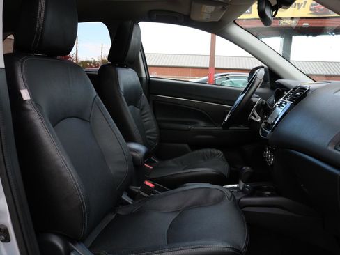 Used 2017 Mitsubishi Outlander Sport SEL AWD/4WD image 44