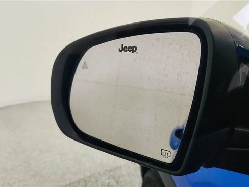 Used 2024 Jeep Compass Latitude AWD/4WD image 24