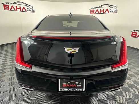 Used 2019 Cadillac XTS Luxury image 6
