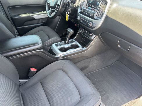 Used 2018 Chevrolet Colorado LT RWD image 35