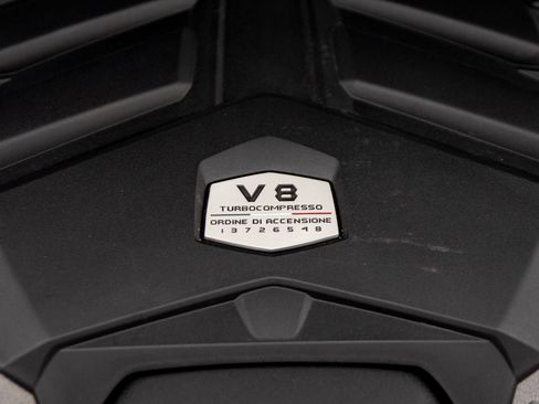 Used 2024 Lamborghini Urus Performante AWD/4WD image 51