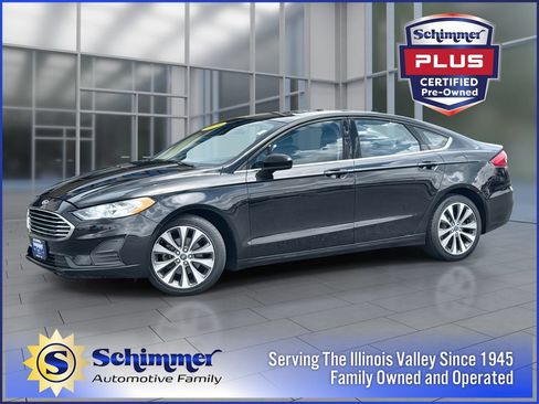 Used 2020 Ford Fusion SE AWD/4WD image 1