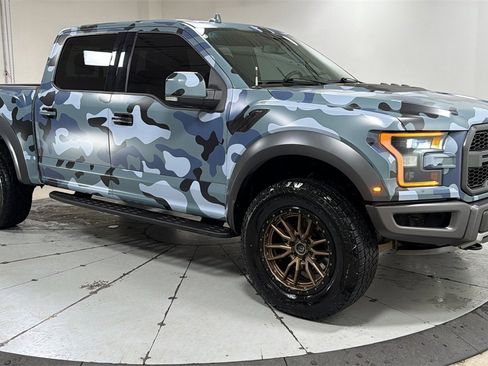 Used 2019 Ford F150 Raptor w/ Equipment Group 802A Luxury image 3