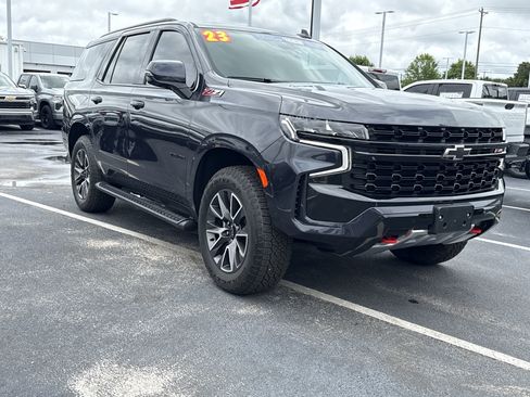 Used 2023 Chevrolet Tahoe Z71 w/ Luxury Package AWD/4WD image 17