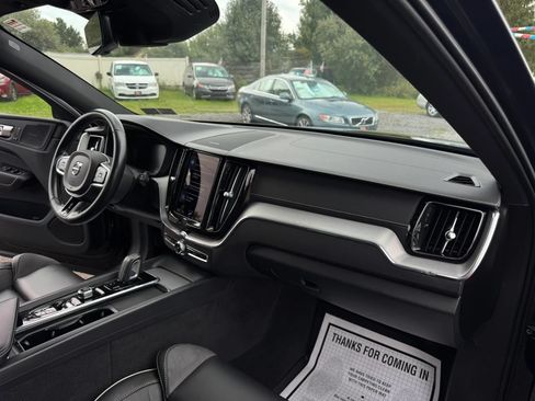 Used 2021 Volvo XC60 T8 R-Design w/ Advanced Package AWD/4WD image 24