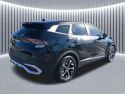 Used 2025 Kia Sportage EX image 5