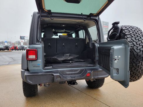 Used 2025 Jeep Wrangler Unlimited Sport S 4xe AWD/4WD image 19