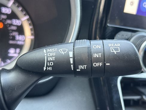 Used 2023 Toyota Highlander XSE image 13