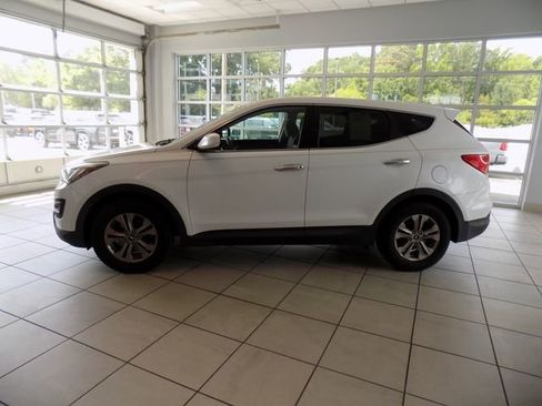 Used 2016 Hyundai Santa Fe Sport FWD image 4
