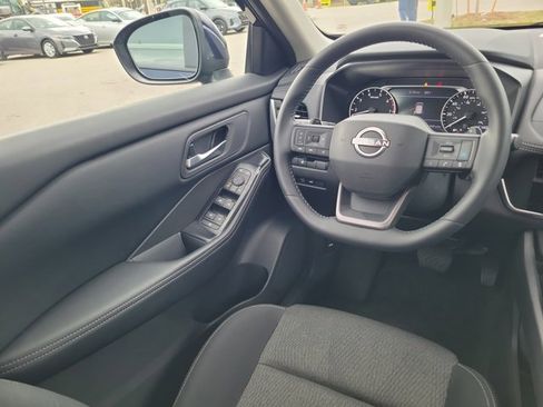 Certified 2026 Nissan Rogue SV image 19