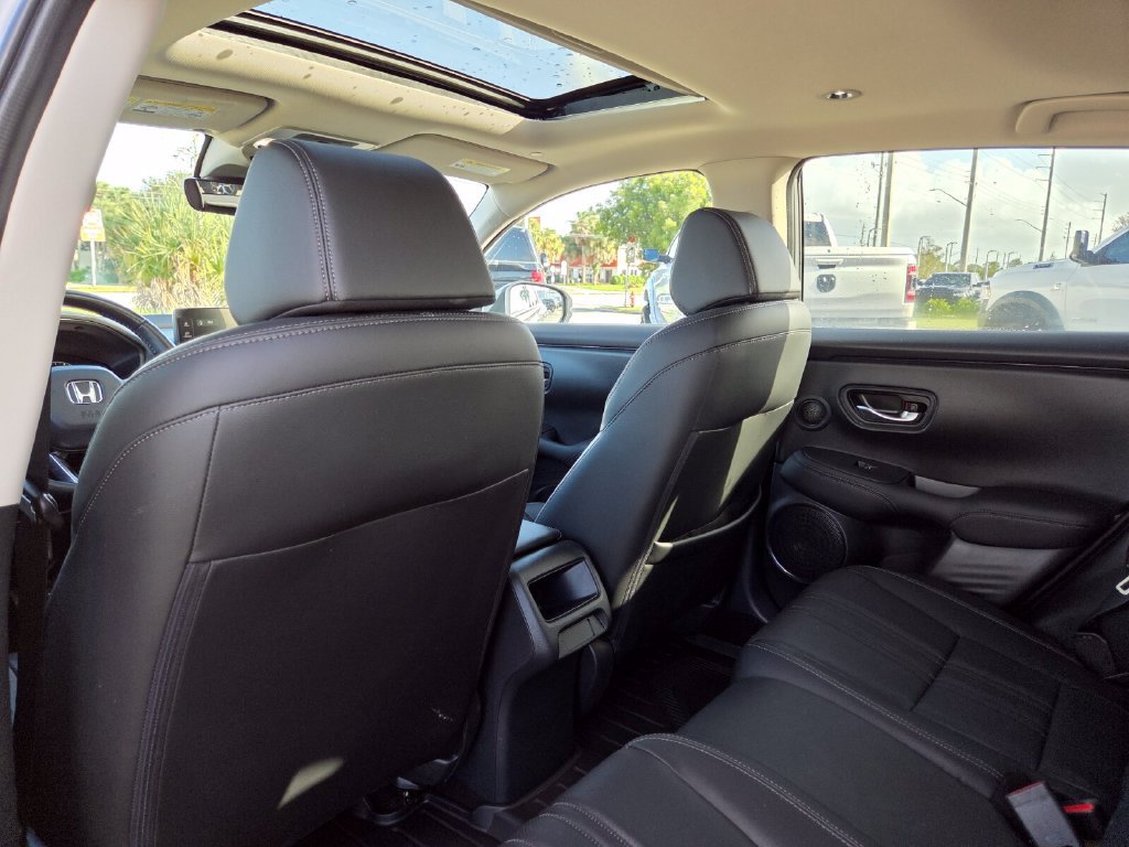 Used 2026 Honda HR-V EX-L image 24