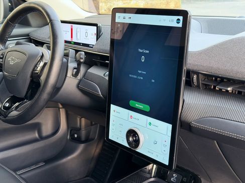 Used 2021 Ford Mustang Mach-E Premium image 21