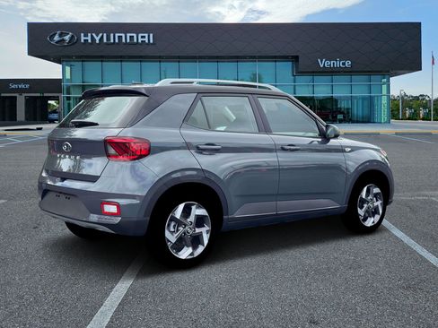 New 2026 Hyundai Venue SEL FWD image 27