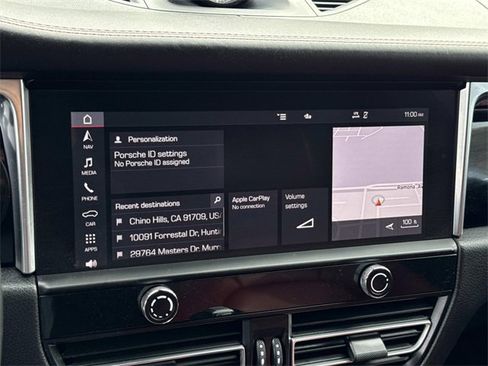 Used 2023 Porsche Macan S image 12