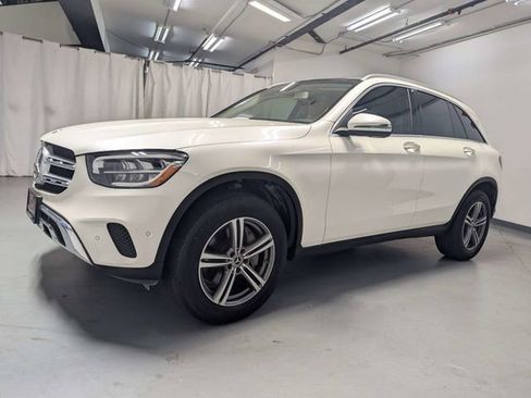 Used 2020 Mercedes-Benz GLC 300 w/ Parking Assistance Package image 5