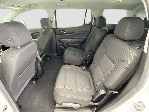 Used 2023 GMC Acadia SLE w/ Elevation Edition FWD image 19