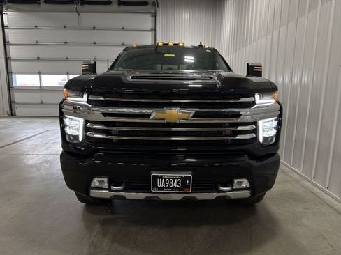 Used 2021 Chevrolet Silverado 3500 High Country w/ Z71 Off-Road Package image 3