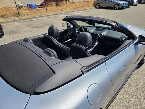 Used 2022 Mercedes-Benz SL 55 AMG 4MATIC image 32