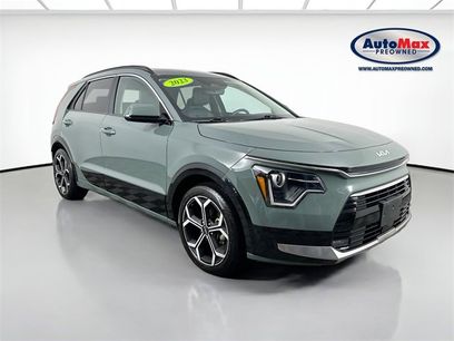 Used 2023 Kia Niro EX Touring