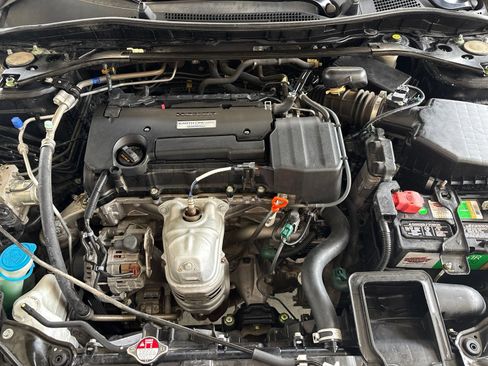 Used 2017 Honda Accord EX-L image 35
