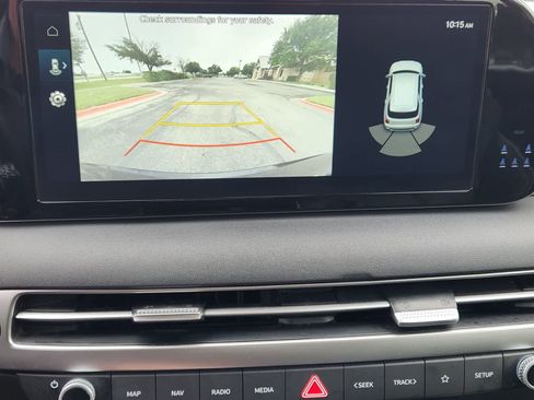 Used 2024 Hyundai Palisade SEL FWD image 17