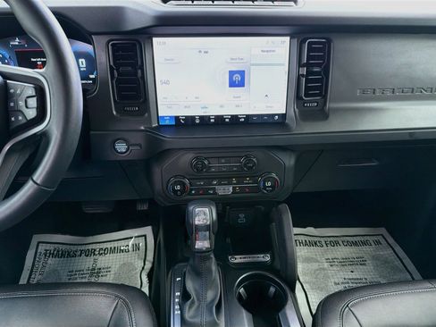 Used 2025 Ford Bronco Badlands AWD/4WD image 18