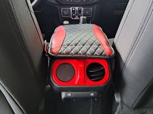 Used 2022 Jeep Wrangler Unlimited Sport AWD/4WD image 27