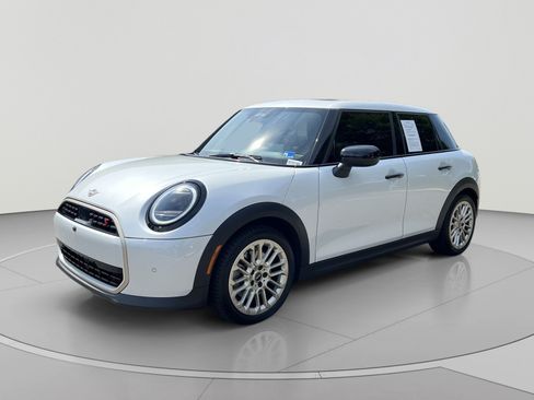 Used 2025 MINI Cooper S FWD image 1