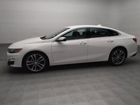 Used 2025 Chevrolet Malibu LT FWD image 2