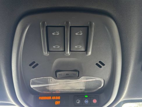 Used 2024 Chevrolet Trax RS w/ Sunroof Package FWD image 25