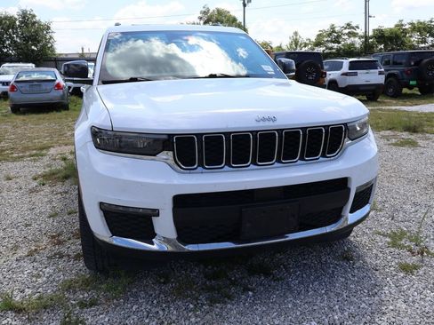 Used 2022 Jeep Grand Cherokee L Limited AWD/4WD image 7