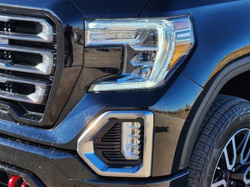 Used 2021 GMC Sierra 1500 AT4 w/ AT4 Preferred Package image 9