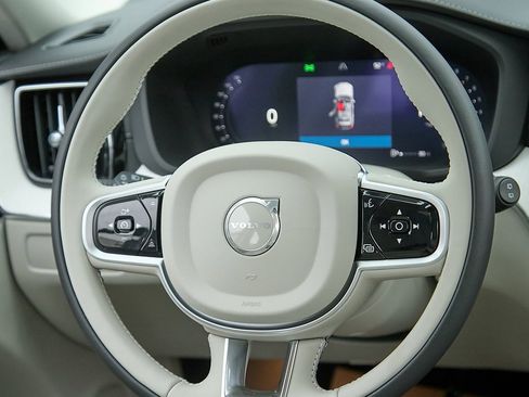 New 2026 Volvo XC60 B5 Ultra w/ Protection Package Premier image 24