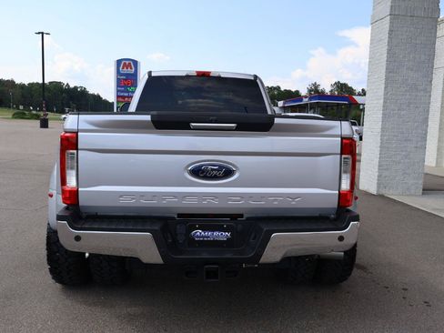 Used 2019 Ford F350 XLT w/ XLT Premium Package AWD/4WD image 8