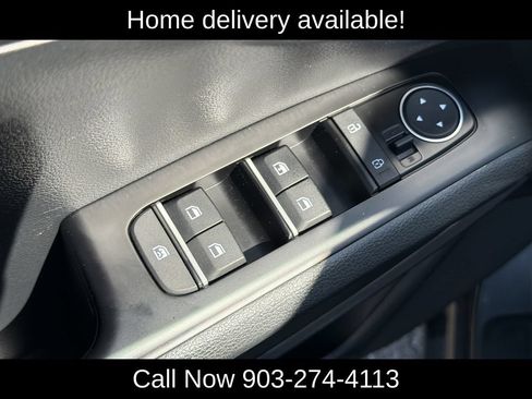 Used 2025 Kia Soul LX w/ LX Technology Package FWD image 16