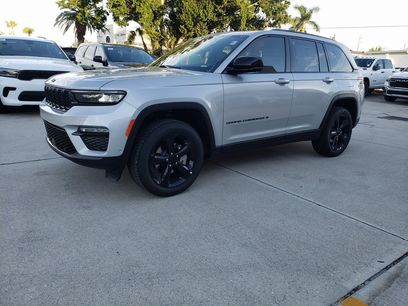 New 2025 Jeep Grand Cherokee Limited w/ Luxury Tech Group II